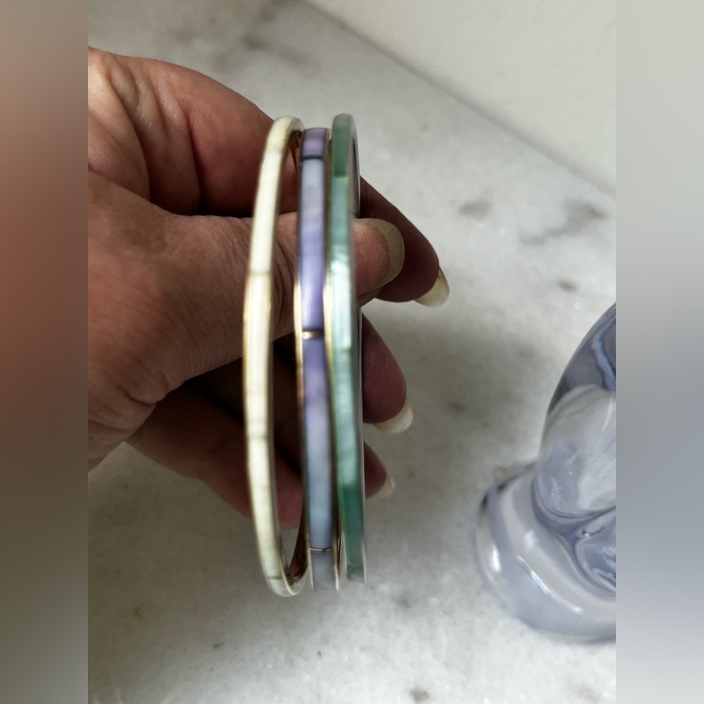 Elegant Multi-Color Bangle Set - Picture 2 of 8